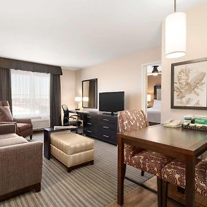 One-Bedroom King Suite
