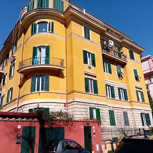 Andenis Tiber House