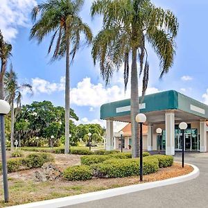 Knights Inn Bradenton