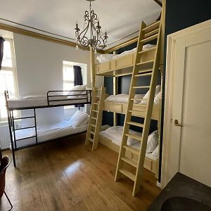 Dormitory Room Mixed