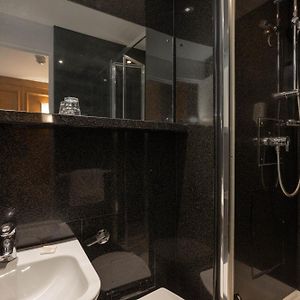 Classic Single Room