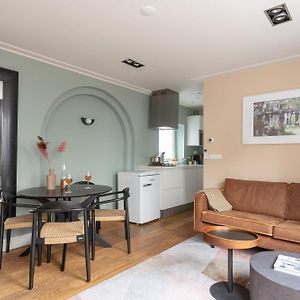 Large One-Bedroom Apartment
