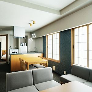 Two-Bedroom King Suite