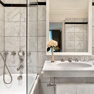 Prestige Queen Room