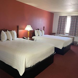 Queen Room Two Queen Beds Ground Floor