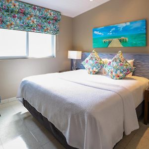 One-Bedroom King Suite