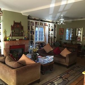 Elaine'S Hollywood Bed & Breakfast