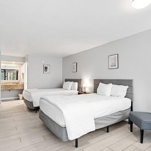 Double Room Two Double Beds Non-Smoking