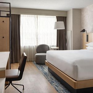 King Room Mobility or hearing accessible