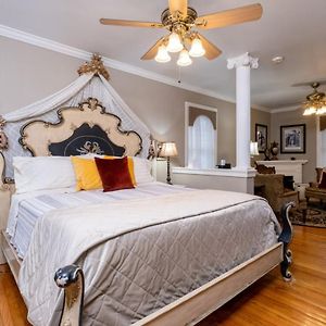 Majestic King Suite