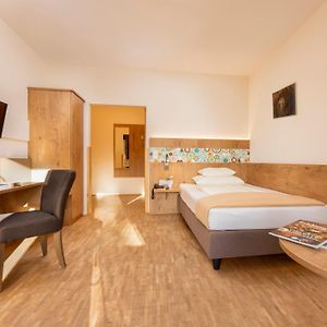 Comfort Single Room