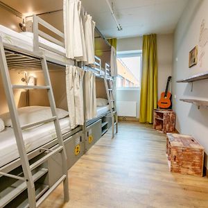Dormitory Room Mixed