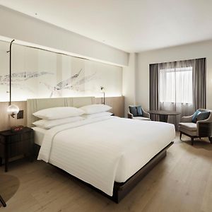 Premium King Room