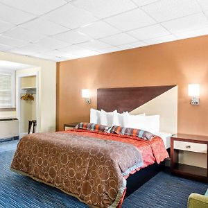 Ground Floor King Room