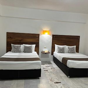 Large Twin Room