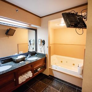 King Room Spa Bath Lake View