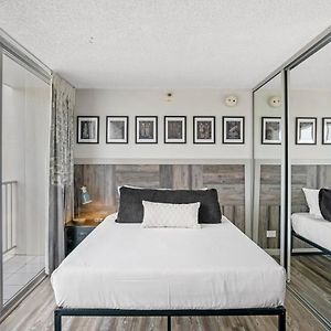 Deluxe Studio
