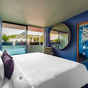 Superior King Suite