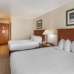 Queen Room Two Queen Beds Non-Smoking