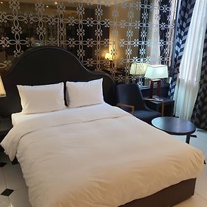 Economy King Room