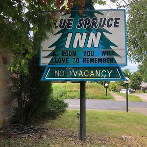 Ludington Blue Spruce Inn