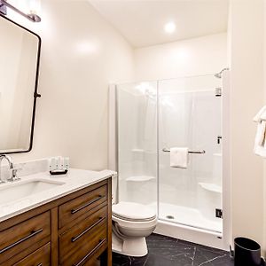 Superior King Suite