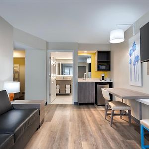 2 Bedroom King Family Suite