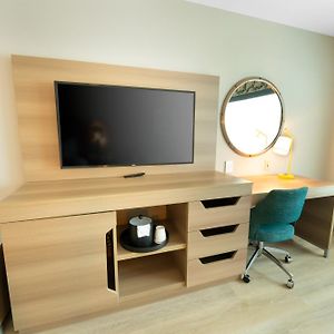 King Room Hearing Access