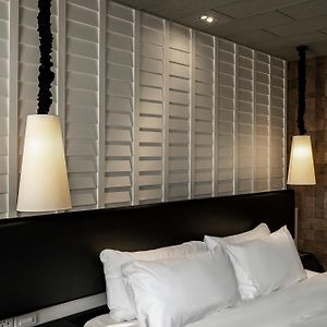 Heritage King Suite