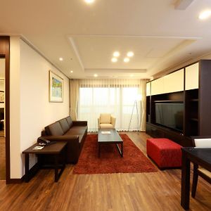 Premier Two-Bedroom Apartment