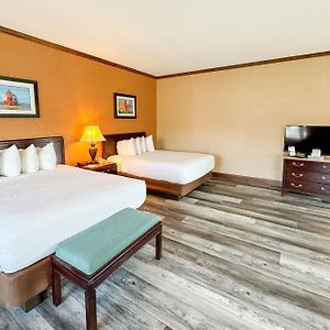 Queen Room Two Queen Beds Disability Access or Non-Smoking