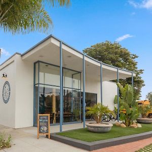 Ith Santa Barbara Beach Hostel