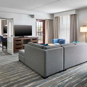 One-Bedroom King Suite