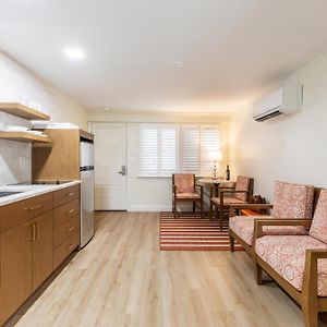 Premium King Suite