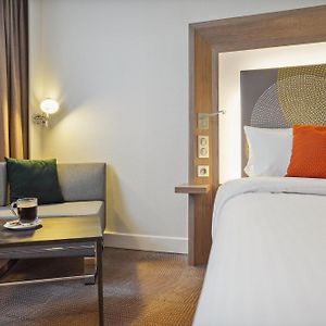 Connecting King Room