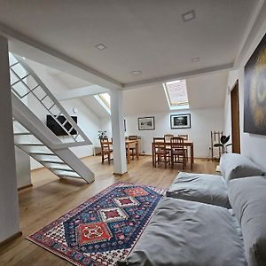 Dormitory Room Mixed