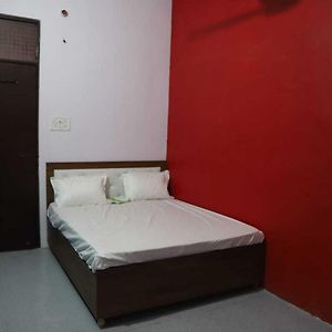 Budget Room