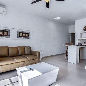 One-Bedroom King Suite