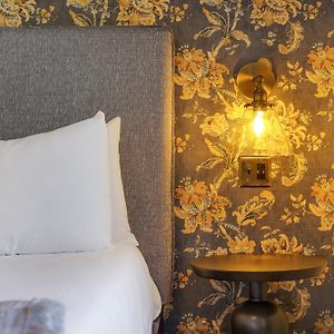 Queen Suite