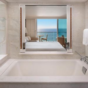 Premium Oceanfront Queen Studio