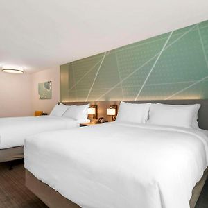 Queen Suite Two Queen Beds Disability Access or Non smoking