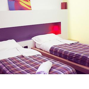 M&J Place Hostel Rome
