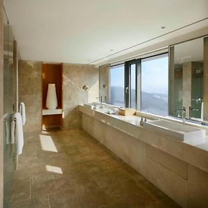 Premier King Room