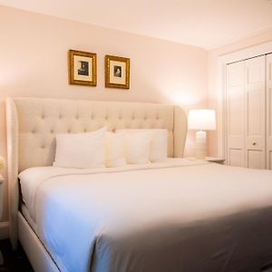 Classic King Suite