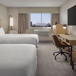 Standard Queen Room Two Queen Beds Hearing Accessible