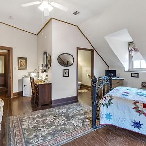 Greer Room At Main Street Bed & Breakfast None