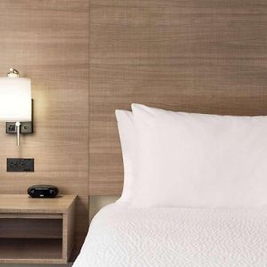 Queen Suite Two Queen Beds Sofa Bed Main Building or Non-Smoking