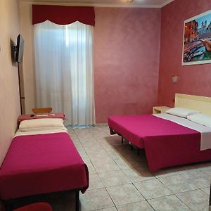 Economy Triple Room