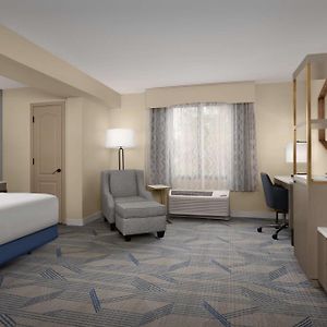 King Room Accessible Tub Mobility Hearing Access