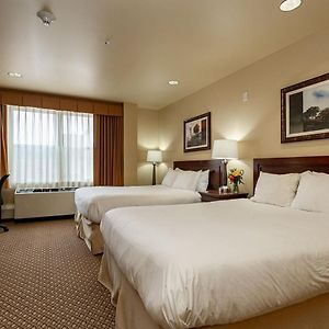 Queen Room Two Queen Beds Accessible or Non-Smoking